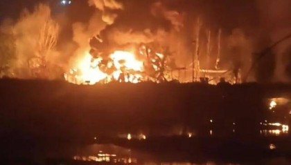 山东一工厂起火爆炸，火球腾空而起！附近数公里有震感