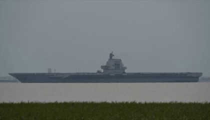 福建舰南下,甲板被罕见清空,这一幕,美军看完更担心了
