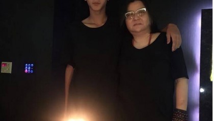 突发！香港知名经纪人卷入侵占8亿遗产风波，帮知名女星养大儿子