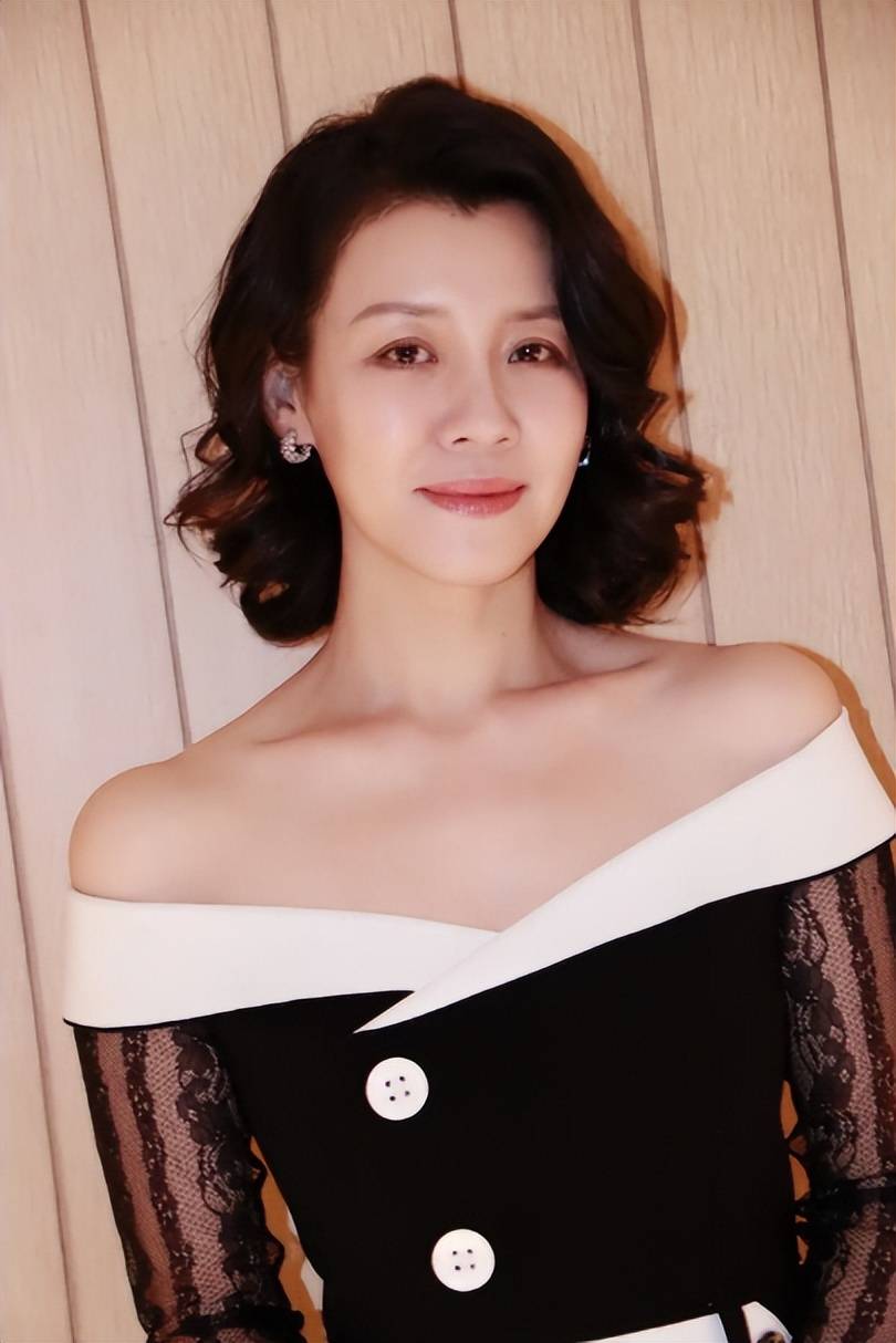 演德华的刘琳,她一直演黄金配角一直没得奖,是观众心里的好演员