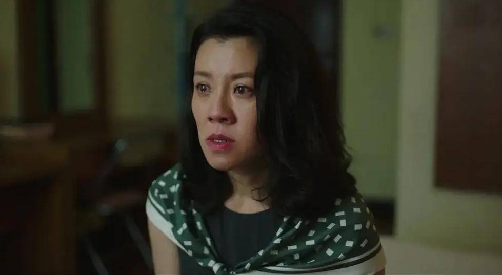 演德华的刘琳,她一直演黄金配角一直没得奖,是观众心里的好演员