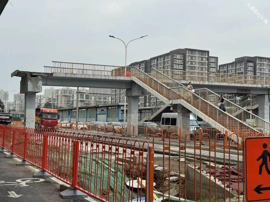 注意!安立路改造,龙德广场过街天桥坡道将拆除——