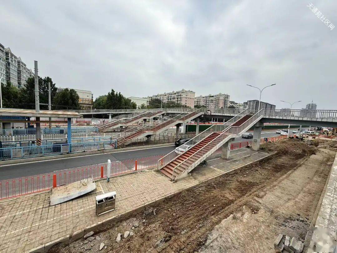 注意!安立路改造,龙德广场过街天桥坡道将拆除——