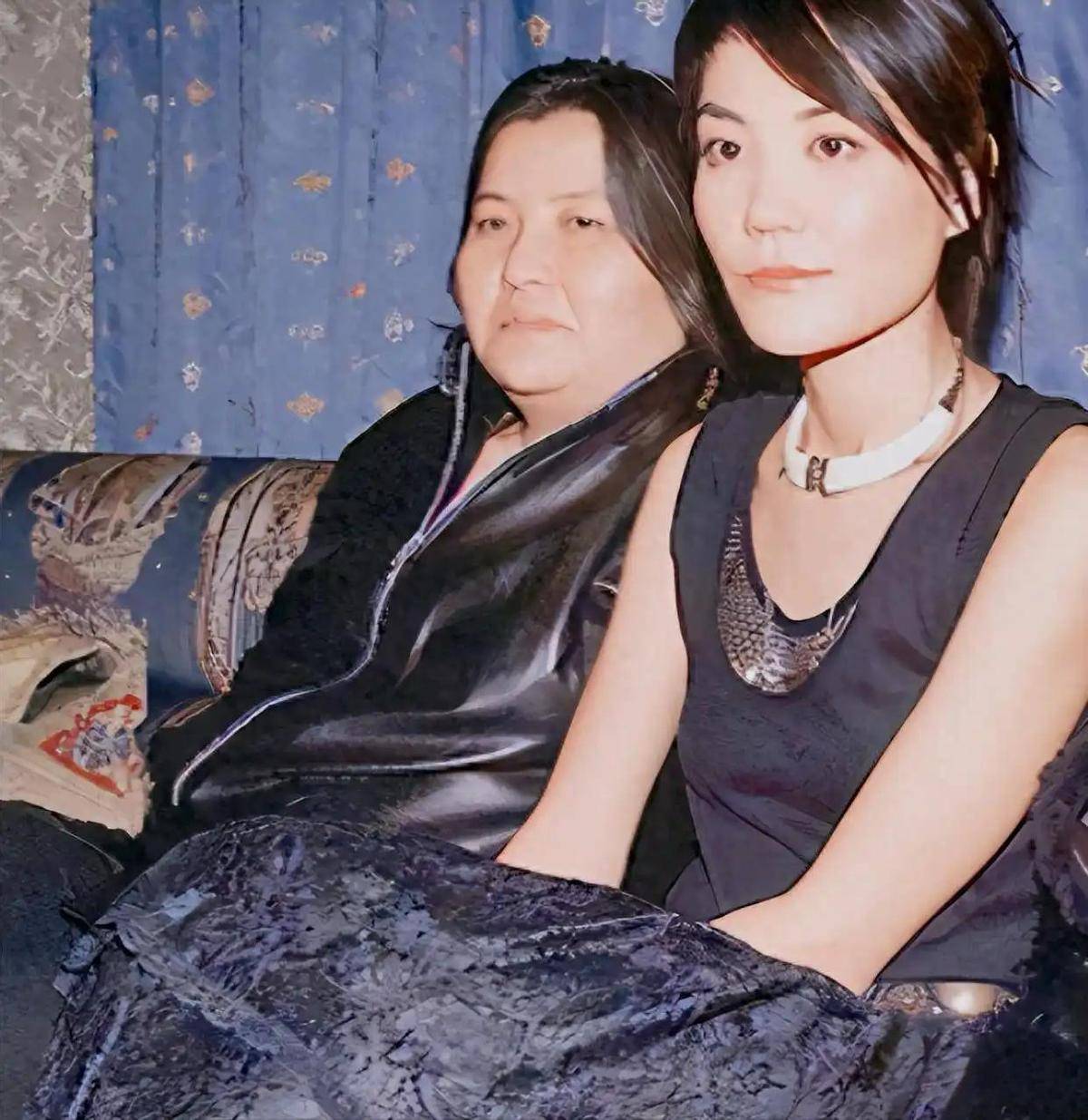 难受！香港知名经纪人卷入8亿遗产风波，帮闺蜜养大儿子