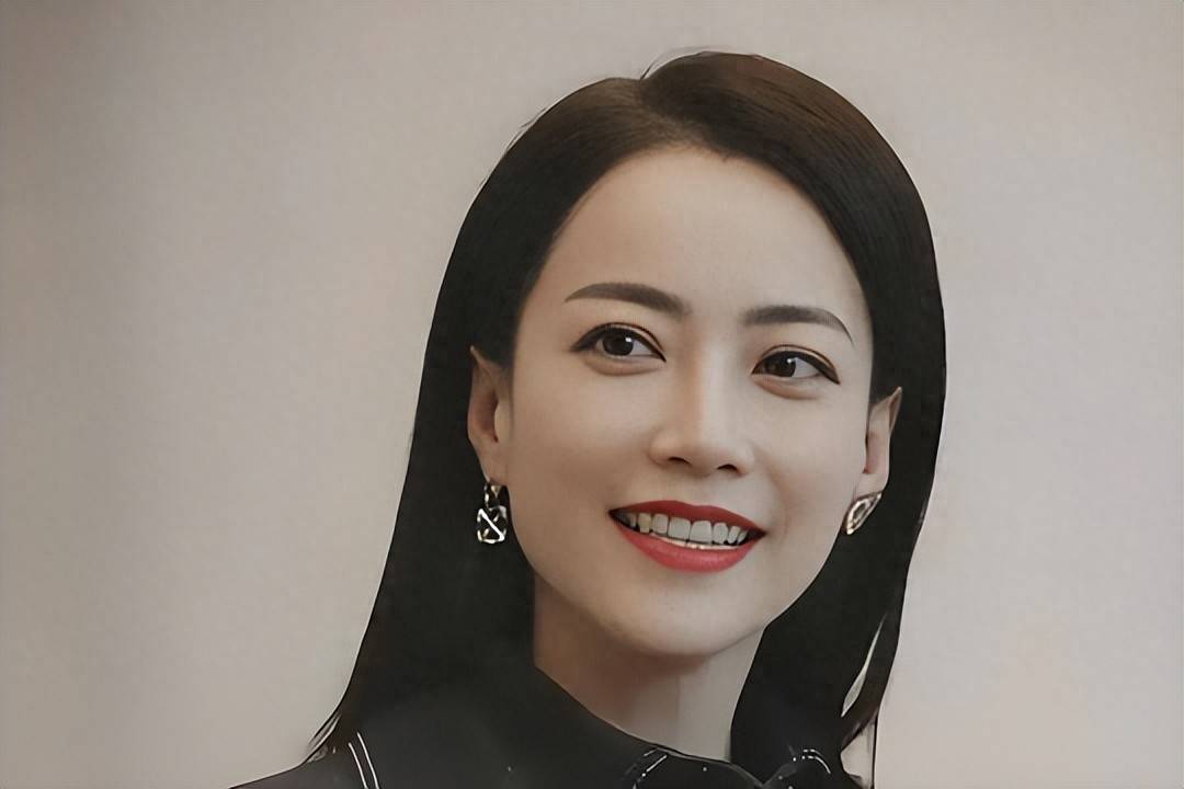 霍汶希：香港最后一位金牌经纪人，她的狠劲你学不会！