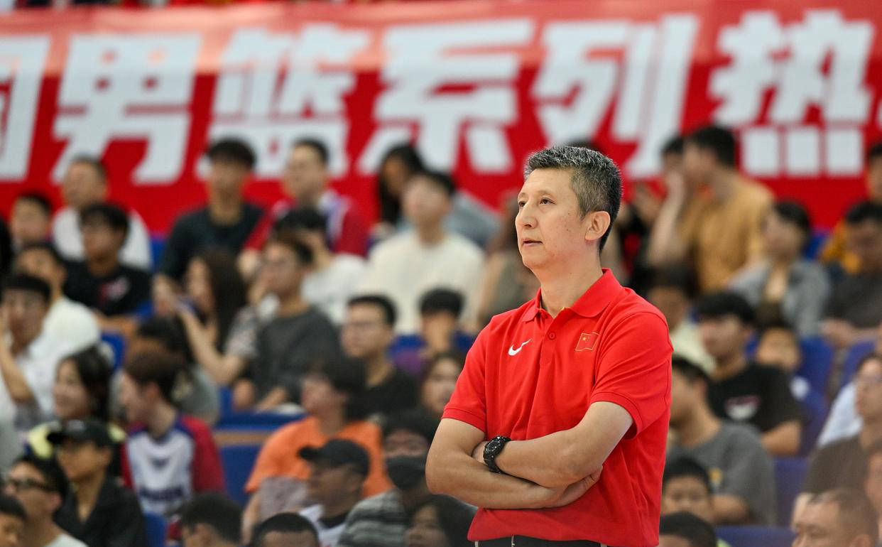 中国男篮轻取日本，迎战韩国三大优势凸显