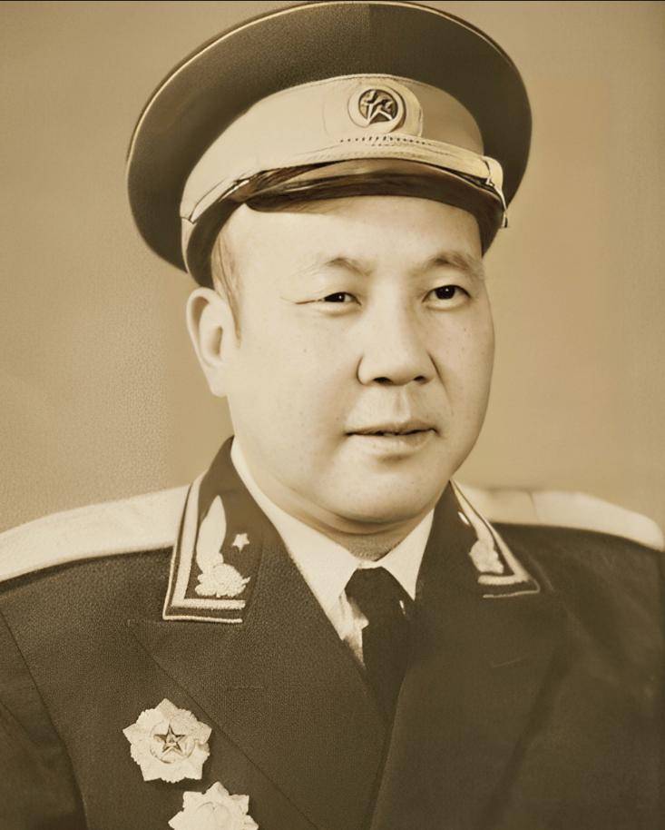 赵章成同志简历