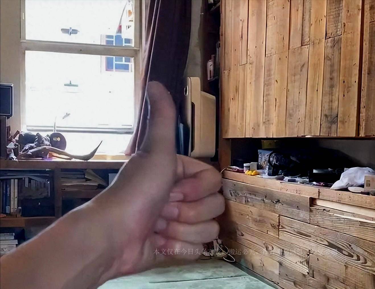 37岁男演员现状：曾搭档孙俪霍建华，住北京四合院却不能上厕所！